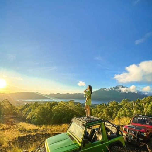 Sunrise Jeep Tour